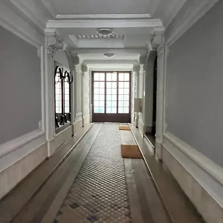 Charming 2 Bedrooms Flat Near Trocadero *