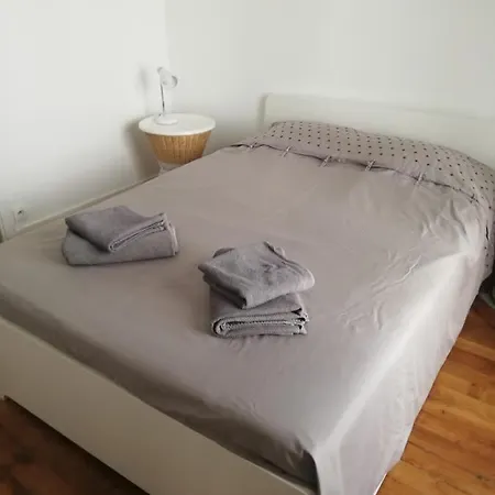 Charming 2 Bedrooms Flat Near Trocadero Paris